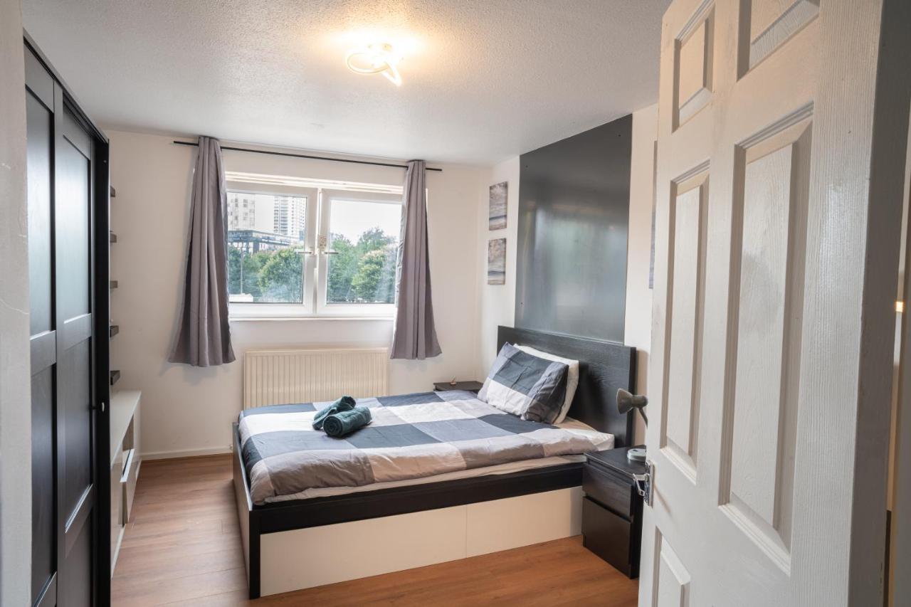 Olympic Apartment - Stratford ลอนดอน ภายนอก รูปภาพ