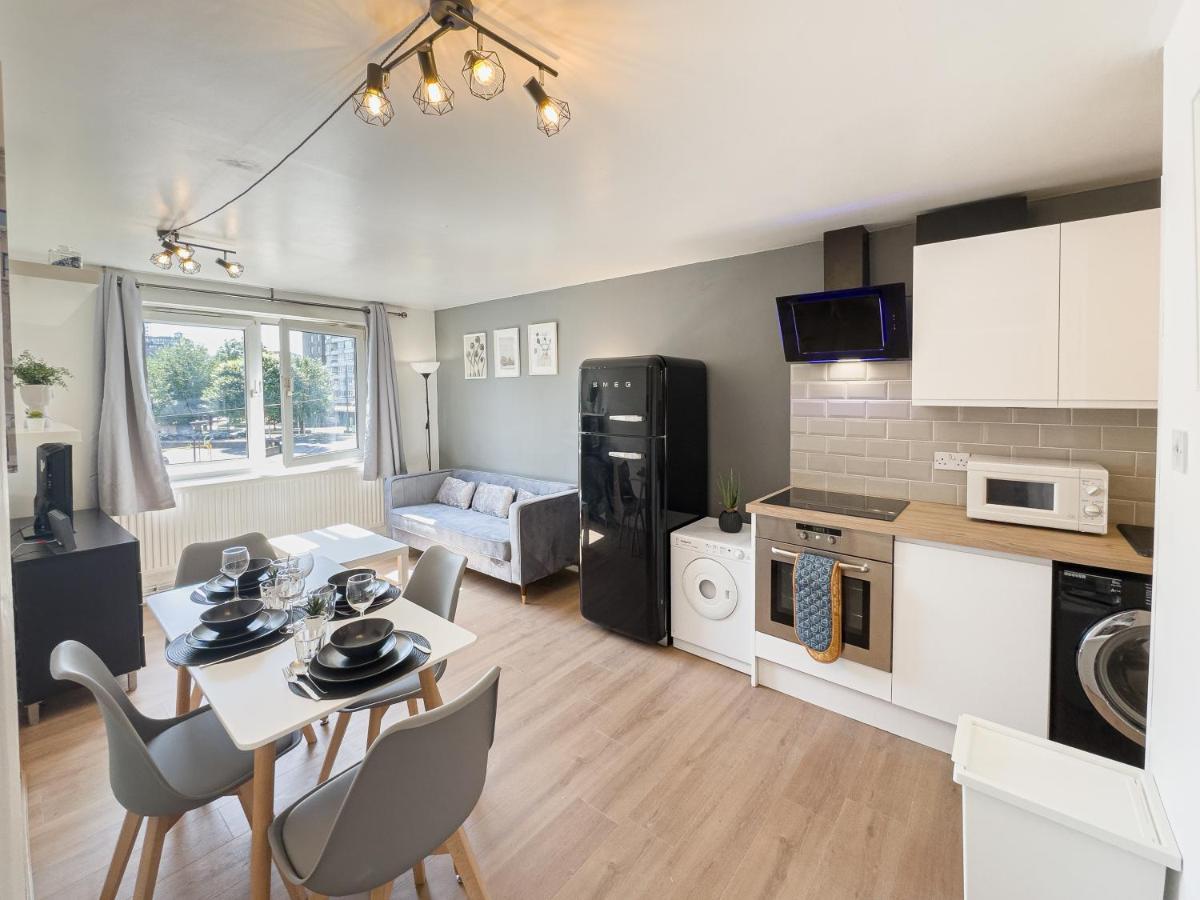 Olympic Apartment - Stratford ลอนดอน ภายนอก รูปภาพ