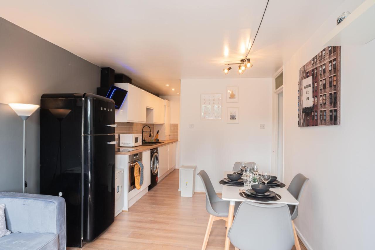 Olympic Apartment - Stratford ลอนดอน ภายนอก รูปภาพ